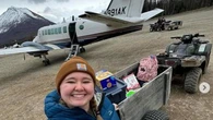 Vivere in Alaska, in mezzo al nulla, Salina Alsworth: "La spesa? Arriva in aereo ogni 2 mesi"