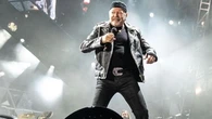 Vasco Rossi, per i biglietti code online fino a 100 mila persone: il rischio che finiscano subito