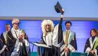 Donatella Rettore riceve il diploma honoris causa in management delle risorse allo Iulm: 