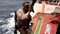 Golfo: l'abbordaggio dei militari americani alla petroliera che tentava di forzare il blocco navale