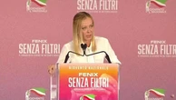 Meloni a Fenix: "C’è il derby, concludo. Non voglio fare la fine di Fantozzi con le radioline"