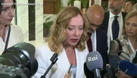 Meloni: "Contenta della visita di Macron. Italia e Francia paesi amici, sul caso si è montata panna"