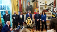 Dazi auto, la governatrice del Michigan incontra Trump: “Fermati per salvare i posti di lavoro”