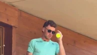 Tennis show in Svizzera: tra Tsitsipas e Ruud lo scambio è da un balcone all'altro