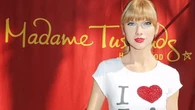 Taylor Swift da record, Madame Tussauds la celebra con 13 nuove statue di cera