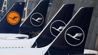 Usa, ferisce con una forchetta due passeggeri durante il volo: aereo Lufthansa costretto ad atterrare a Boston