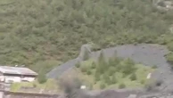 Maltempo, violento temporale a Livigno: enorme colata di acqua e fango invade la strada