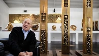 L’amicizia con Fontana, il teatro e la scultura: ritratto di un milanese con gli ossi di seppia