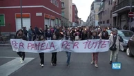 Pamela Genini, il quartiere Gorla in silenzio con le fiaccole: "Non più lacrime, basta dolore"