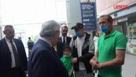 Gaza, bambino palestinese accoglie Tajani con un "Grazie Italia" all'ospedale di Bergamo
