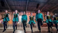 Cosa fare a Milano oggi 22 ottobre: Cinzia Spanò all'Elfo e l'Irish Night allo Spirit de Milan
