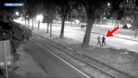 Accoltellamento di viale Fulvio Testi, le immagini delle telecamere di sorveglianza prima e dopo l'aggressione