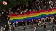 Budapest riaccende i colori del Pride: dopo i divieti di Orbán, la marcia della speranza