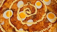 Ananas sulla pizza? No, uova sode e maionese: la "Rossini" di Pesaro divide il web
