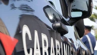 Padova, tenta di uccidere la moglie ma viene fermato dai carabinieri e dal figlio: arrestato
