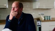 William d'Inghilterra si commuove mentre parla con Rhian Mannings del suicidio del marito