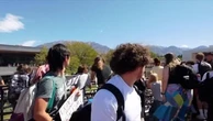 Omicidio Kirk, nuove immagini dell'attentato: il colpo mortale e la fuga degli studenti nel campus