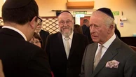Re Carlo a Manchester: visita alla sinagoga dove due fedeli furono uccisi durante lo Yom Kippur