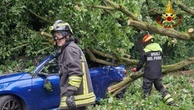 Maltempo Emilia-Romagna, oltre 800 interventi dei vigili del fuoco. Ancora allerta temporali
