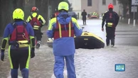 Maltempo nel Goriziano, a Versa evacuati in 300: l'intervento di soccorso dei sommozzatori
