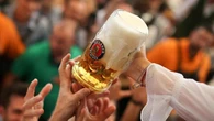 La Germania beve sempre meno birra: "colpa" della GenZ e dell’inflazione