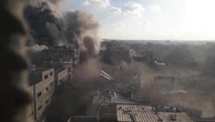 Medio Oriente, l'esercito israeliano bombarda Gaza: alte colonne di fumo si alzano dopo il raid