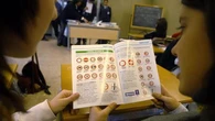 Monza, cercano di copiare con gli auricolari all'esame della patente: denunciati