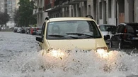 Previsioni meteo, cicloni in serie: tanta pioggia su mezza Italia fino al weekend