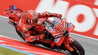 Marc Marquez cade due volte: nelle libere di Assen il più veloce è Quartararo
