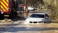 L'Inghilterra flagellata dal maltempo: strade invase dall'acqua a Northampton