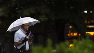 Meteo, maltempo in arrivo: ciclone mediterraneo, rischio V-shape con nubifragi e allagamenti