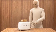 I segreti del robot Neo 1x, pensato per le faccende domestiche. Lo abbiamo incontrato in Italia