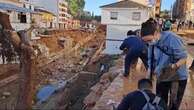 Strade spazzate via dall'acqua e case sbriciolate. L'appello disperato del paese spagnolo di Chiva: 