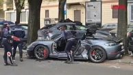 Milano: si schiantano contro auto in sosta, tre giovani all'ospedale