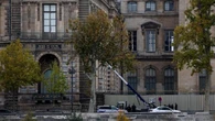 Louvre, fermati due uomini sospettati di aver preso parte al furto al museo
