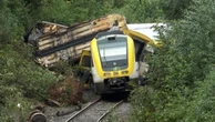 Germania: treno deragliato a causa di una frana, lavori in corso per liberare i binari