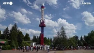 San Pietroburgo, al luna park inaugurata la giostra "Oreshnik" ispirata al missile ipersonico