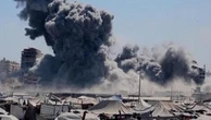 Medio Oriente, nuovo raid su Gaza City: missile israeliano rade al suolo un edificio residenziale