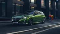 Generazione 308, la Peugeot elettrizza la media
