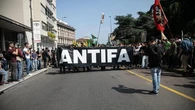 Summit Usa contro il terrorismo rosso, ecco chi sono gli Antifa tanto temuti da Trump