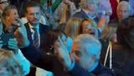 Tajani balla sulle note di Lucio Battisti alla festa di Forza Italia