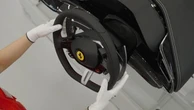 Nuova Ferrari elettrica, i primi "pezzi" della vettura svelati a Maranello. Ma che suono farà?