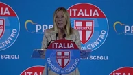La battuta di Meloni al congresso Udc: "Io democristiana 2.0? Ma anche 3.0"