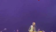 Jovanotti ferma il concerto per Angelina Mango: "Prendi il tempo che ti serve, ti aspettiamo"