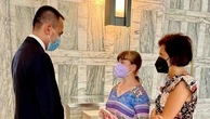 M5S, Di Maio riceve alla Farnesina Greta, bambina di 11 anni che da grande vuol fare politica: "Credete nei sogni"