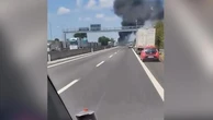 Precipita ultraleggero nel Bresciano: lo schianto vicino all'autostrada, fumo nero sulla Corda Molle