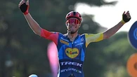 Jonathan Milan è il nuovo campione italiano: volata vincente a Cuneo su Dati e Romele
