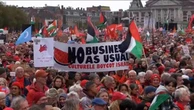 Amsterdam invasa dai manifestanti della "Linea Rossa per Gaza": "Fermate il genocidio"