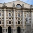 Le Borse di oggi, 25 giugno. Il petrolio rimbalza dopo il crollo, mercati cauti ma positivi