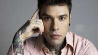 Fedez alla festa della Madonna di Reggio Calabria, stop dei parroci: “Che messaggio può dare ai nostri giovani?”